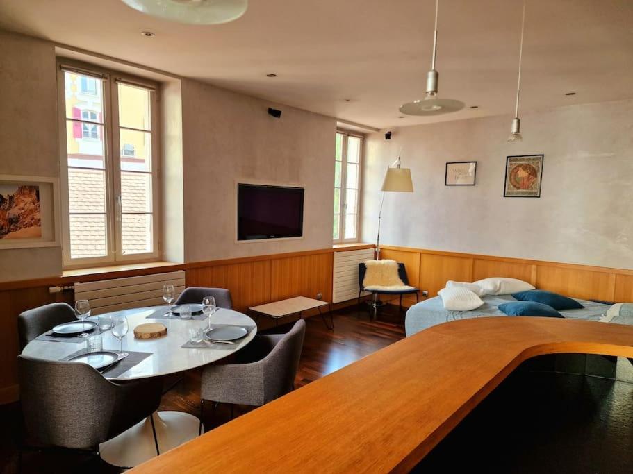 Appartement Annecy Centre Historique Parking Inclus Exterior foto
